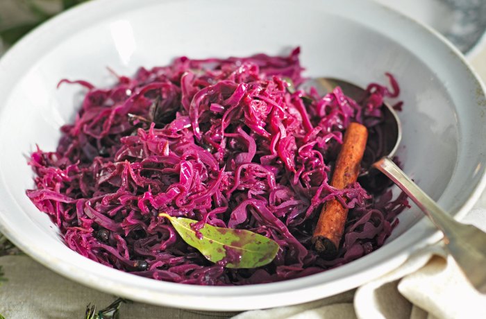 How to cook red cabbage southern style