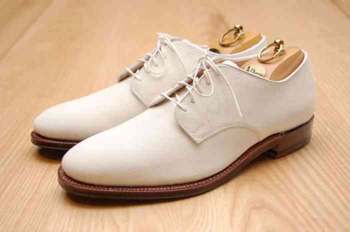 White dress shoes men's